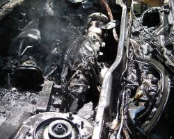4. Der Brand im Motorenraum war heftig